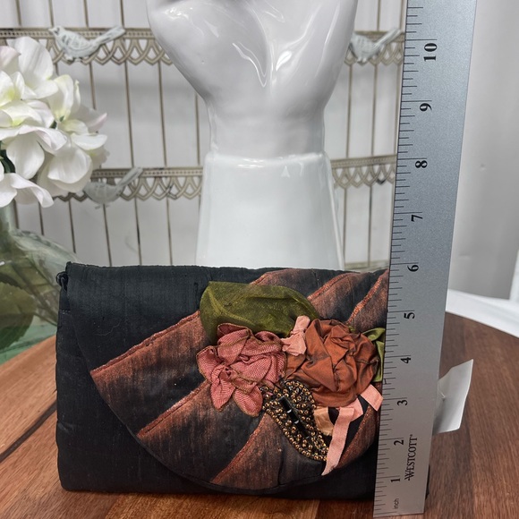 New.Joan & Lucy cluch fabric bag. - Picture 5 of 10